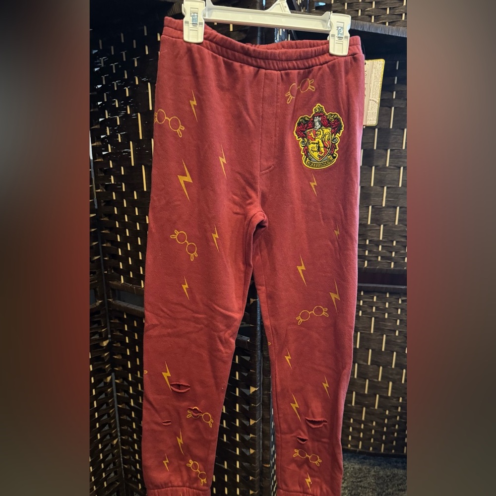 Kids Red Harry Potter Gryffindor Distressed Sweatpants Size 10